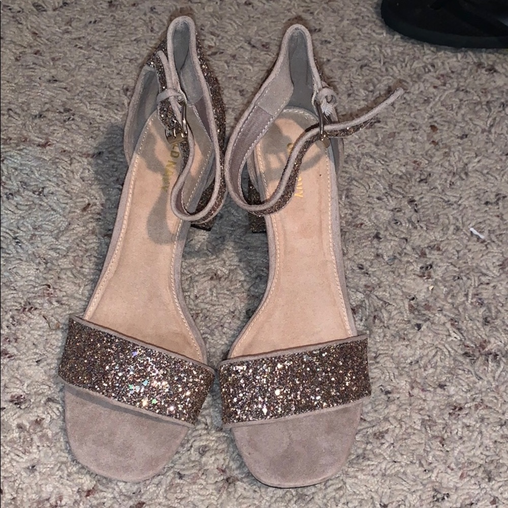 sparkly rose gold heels!!